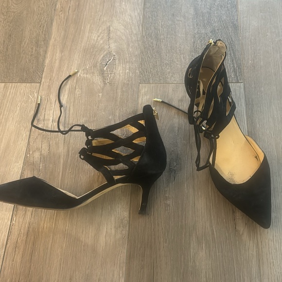 Black suede size 10 Ivanka Trump low heel comfortable shoes - Picture 4 of 9